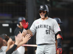 ロッテ山口(25) 打率.278(169-47)  13本  35打点  OPS.904←これ