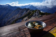 【朗報】山頂にあったら嬉しいチェーン店