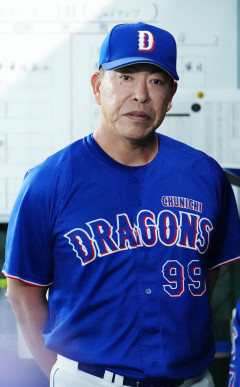 【悲報】巨人戦で156キロ死球を受けた村松さんと石伊さん、試合後に病院へ・・・・・・・・・