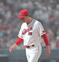 【悲報】広島・新井監督、週刊誌報道を受けた矢野さんの登録抹消で謝罪・・・・・・・・・