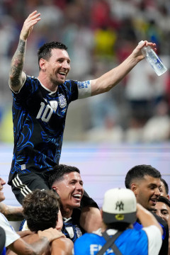【衝撃】早朝4時のW杯準決勝10.9％、WBC決勝2.9％と比較されてしまうｗｗｗｗｗｗｗｗｗｗ