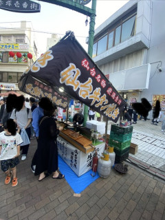 【悲報】夏祭りの露店さん、うっかり原材料を隠し忘れてしまうwwwwwwwwwwwwwwwwww