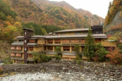韓国人「ギネスが認めた日本に存在する1300年以上世界最古の旅館に衝撃の声！」→「ローマやパリすら凌駕‥」
