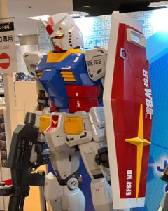 ガンプラのポージングで顎を引く時は要注意
