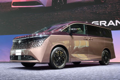 日産の強みである“走りのよさ”も追求 新型「エルグランド」発売