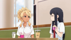 【悲報】親子5人がフードコートのテーブルで飯→娘がトイレ→突然娘の席に知らんジジイが座るwwwwwwwww