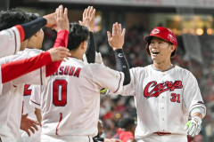 カープ坂倉〝お目覚め〟決勝弾！菊池同点打！モンマルチ！持丸3出塁＆好リード！栗林7回1失点！森浦三者三振締め！逆転勝ちで3位と5G差！【広島2-1阪神/試合結果】
