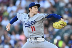韓国人「佐々木のドジャース記録を塗り替える投球に全米が衝撃！ロバーツ監督も絶賛の投球内容とは？」