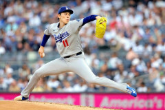 【朗報】ロバーツ監督、佐々木朗希の自己最速102マイルにご満悦「思わず笑顔になったよ」