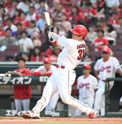 広島・坂倉、ファンに異例のお願い「エラーしても溜息はやめて下さい。みんな一生懸命やってる」