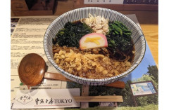 【悲報】日本、ついに駅そばの値段が限界突破wwwwwwwwww