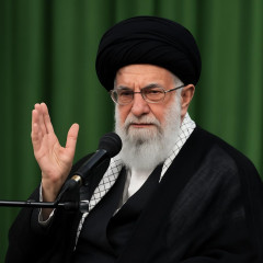 イラン最高指導者「米大統領署名は無価値」