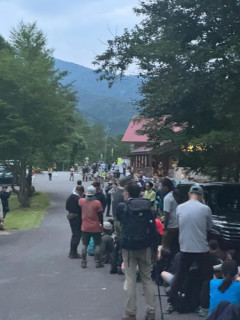 【驚愕】【画像】登山客、流石に多すぎるwwwwwwwwww