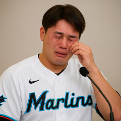 マーリンズ入り、佐々木麟太郎が会見 ソフトバンクへの思い問われ涙… 「こういう状況に置かれることも理解して頂きながら」 #野球 | まぁ自分で決断したなら向こうで頑張れよ