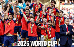 【悲報】トランプ大統領、W杯のトロフィーリフトでやらかし世界中で炎上ｗｗｗ