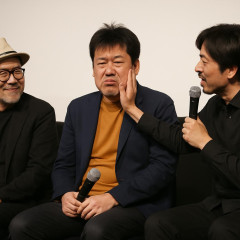 リリー・フランキー「なるべく女優のあご触らないように」橋口監督映画トークで2作出演の佐藤二朗イジる   |  性被害者がいるのにそれを笑いのネタにするのはちょっと