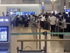 【速報】「AI動画じゃないの？」仁川空港で中国人客が一斉に走り出し…集団割り込み動画が物議