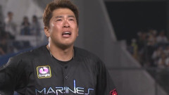 角中、試合後のスピーチで泣く