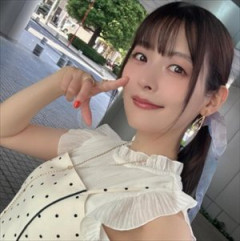 【謎】上坂すみれさん、海の日だから谷間を見せる・・・