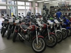 中古バイクって新車価格の何%くらいならお得なの？