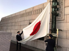 【悲報】大物ミュージシャンさん「皇室典範改正や国旗損壊罪、果たして優先すべき事案なのか?」・・・・・・・・・
