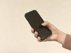 LINE上司「俺君へ、休みの所悪いけど先方からの〇〇ってどうなってるかな？返信求めます。」俺「･････。」⇒結果ｗ