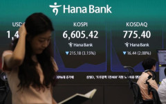 韓国人「コスピが暴落し世界1位の収益率から一転して最下位へと急落‥個人投資家の信用取引集中が招いた凄まじい地獄絵図とは？」
