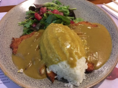 【画像】イギリスでバズってる日本の「カツカレー」、めちゃくちゃ美味そうｗｗｗｗ