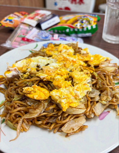 【画像あり】こういうざっかけない駄菓子屋で食える焼きそばｗｗｗｗｗｗｗｗｗｗｗｗｗｗｗｗｗｗ