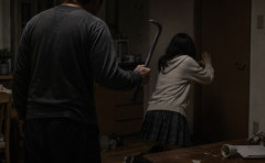 「家事をやらなかった」バールで高校生の娘を脅迫した男を逮捕　娘は新幹線で逃げている途中に警察に通報