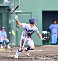 横浜高校の池田聖摩、投げては152キロ、打率.600、強肩守備範囲広いショート←こいつ