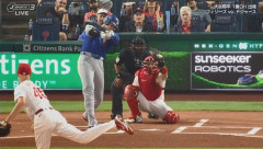 大谷翔平、１打席目は空振り三振　敵地は大歓声、大雨で１時間２０分の遅延…