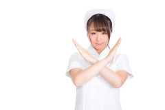 妊娠９カ月の友達が、うちの生後３か月の赤ちゃん見に来てくれた。お茶の準備してたらうちの赤ちゃん泣き出して「今行くよー」って言ったら、友達「全然行く気ないよねｗｗ」って