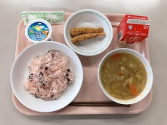 【画像】札幌の小学校の給食、限界突破ｗｗｗｗ