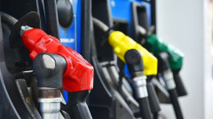 【悲報】ガソリン補助金を9月に見直す案が浮上…リッター１７５円になるかも