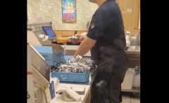 吉野家でドラクエコラボが始まるも、店員が中身を触って仕分けしてる怪しい動画が拡散されて炎上 → 吉野家に確認してみた結果・・・