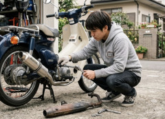 ワイ、原付に2万円の社外マフラーを装着することを決意