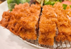 【恋愛】彼女「ごめん、あたしトンカツを端っこからいく人無理なの」