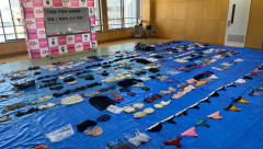 【画像】千葉県警、女性用下着300点を広げて並べてしまう
