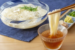 【悲報】素麺めんつゆがいないと何の役にも立たない