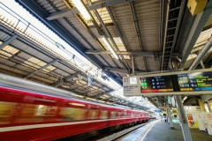 【過労】JR西日本の運転士、1時間しか休憩できずに普通列車を運転させられていた件。鷹取駅を誤通過した原因がガチで可哀想すぎる・・・