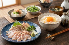 韓国人「鶏肉を刺身で食べるという信じられない日本独自の食文化に外国人が衝撃！」→「食の多様性に圧倒される」
