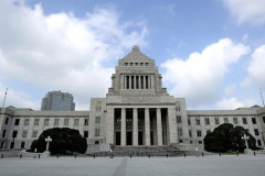 【悲報】イェール成田さん「老人は集団自殺してｗ」←これ今なら政党作って天下取れたよなｗｗｗｗｗｗｗｗｗｗ