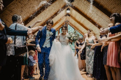 盛大な結婚式しといて離婚した奴
