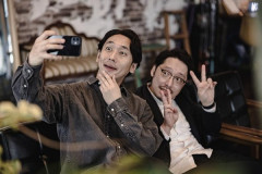 【緊急画像】絶対にやってはいけない証明写真の撮り方⇒！