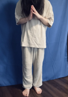 【画像】X民「貰った寝間着、新興宗教の信者って言われてワロタ」→1.6万ｲｲﾈｗｗｗｗ