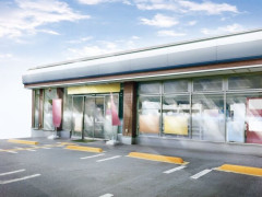 コンビニに全裸で入店した20歳の男「今ははっきり説明できない」