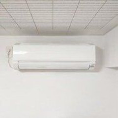 【悲報】ワイエアコン我慢民、もうすぐ腐乱〇体か！？