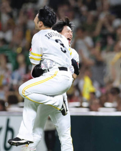 ホークス柳田のサヨナラ打にオリックス側が謎？のリクエスト　小久保監督が困惑「分からない。本当によく分からない」