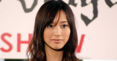 【悲報】戸田恵梨香さん（37歳）、変わり果てた姿で発見される…